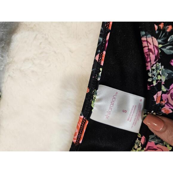 Set of 2 Bikini Sets - Stylish Swimwear - Picture 11 of 11